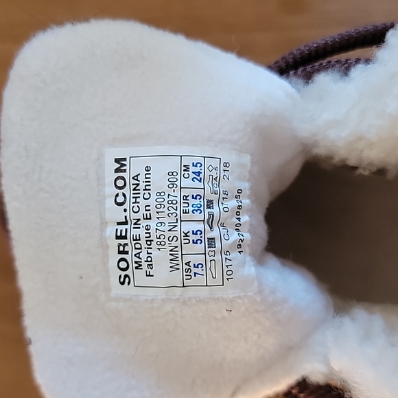 Sorel Sneakchic alpine boots women's size 7.5 - Picture 4 of 6